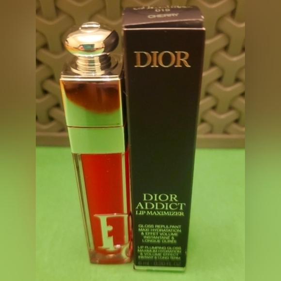 Dior Addict Lip Maximizer Plumping Gloss 015 CHERRY. BNIB - Picture 2 of 6